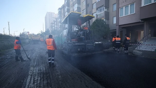 Bakırköy Belediyesi 50 Ton Asfalt Serimi Gerçekleştirdi