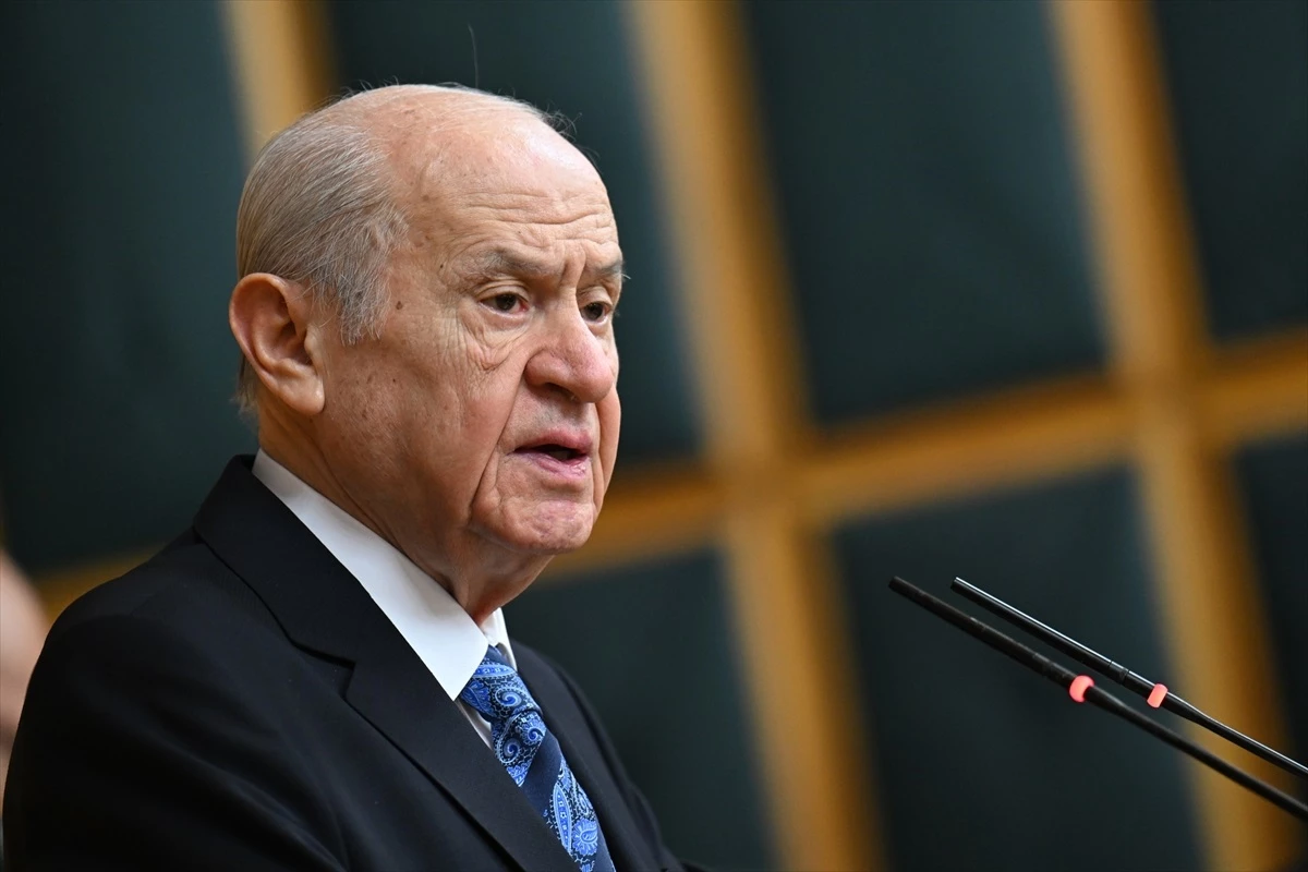 Bahçeli'den, Fatih Camii'ndeki bıçaklı saldırıyla ilgili ilk açıklama - SİYASET - Ulusal ve Yerel Medyanın Gücü