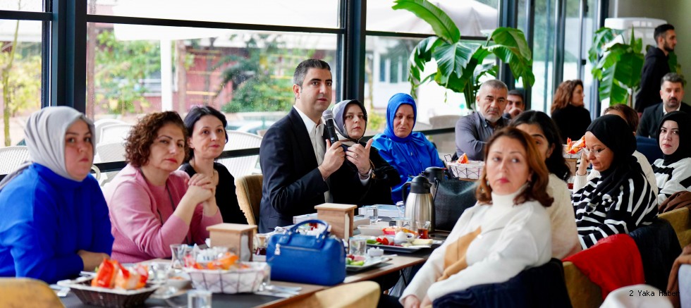 Başkan Gökhan Yüksel, Okul Aile Birliği Başkanı Ve Yönetimleriyle Bir Araya Geldi