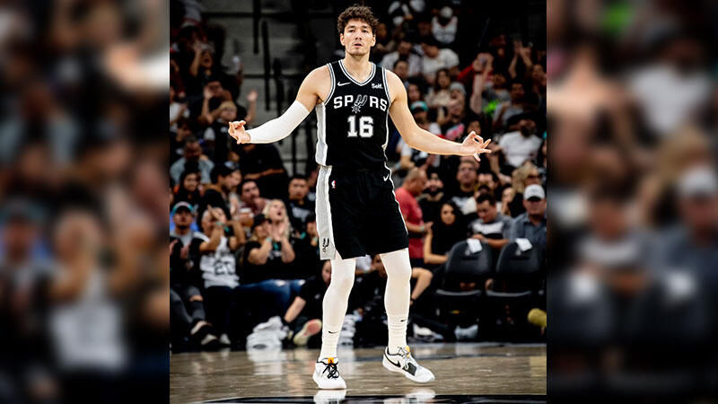 Cedi'li Spurs, Alperen'li Rockets'ı uzatmalarda yendi