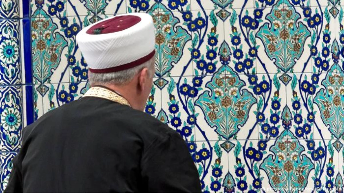 Fransa artık başka ülkelerden imam almayacak! - GÜNDEM - Ulusal ve Yerel Medyanın Gücü