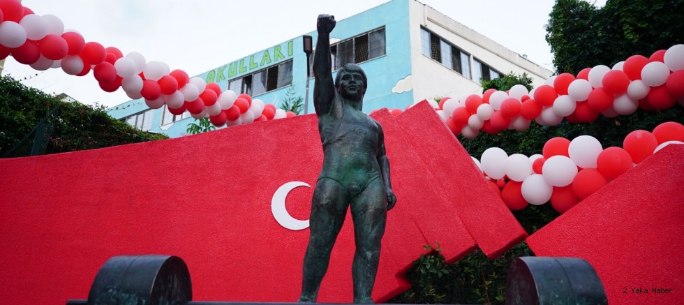 Naim Süleymanoğlu İsmi, Park Ve Heykeli İle Kartal’da Yaşayacak